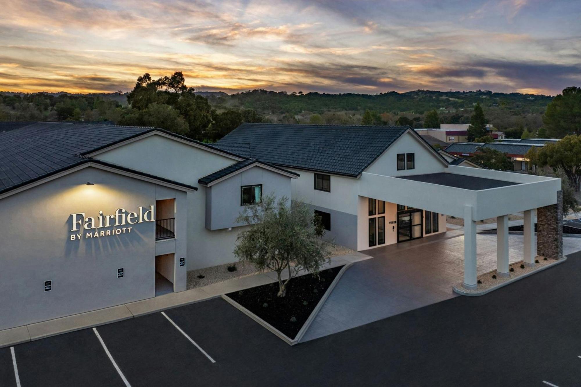 Fairfield By Marriott Inn & Suites Atascadero Exterior photo